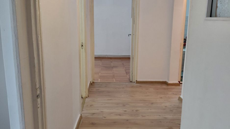 Apartament 2 camere – Port, etaj 1/4 – 3 balcoane, centrală, geam la baie - Poză 15