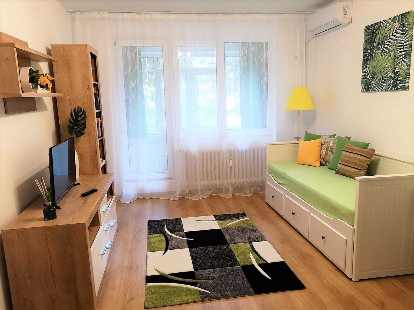 Garsoniera in bloc mixt reabilitat la 4 minute metrou Gorjului - Poză 2