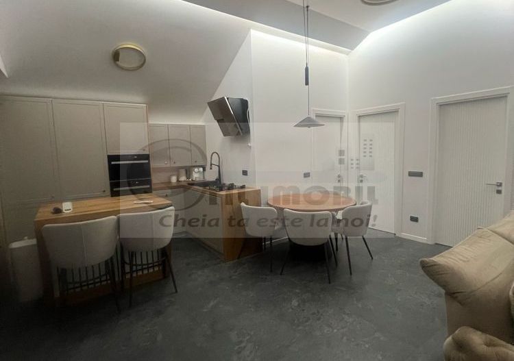 Apartament 3 camere | 80 mp +20 mp terasa| Podul de Fier - Poză 1