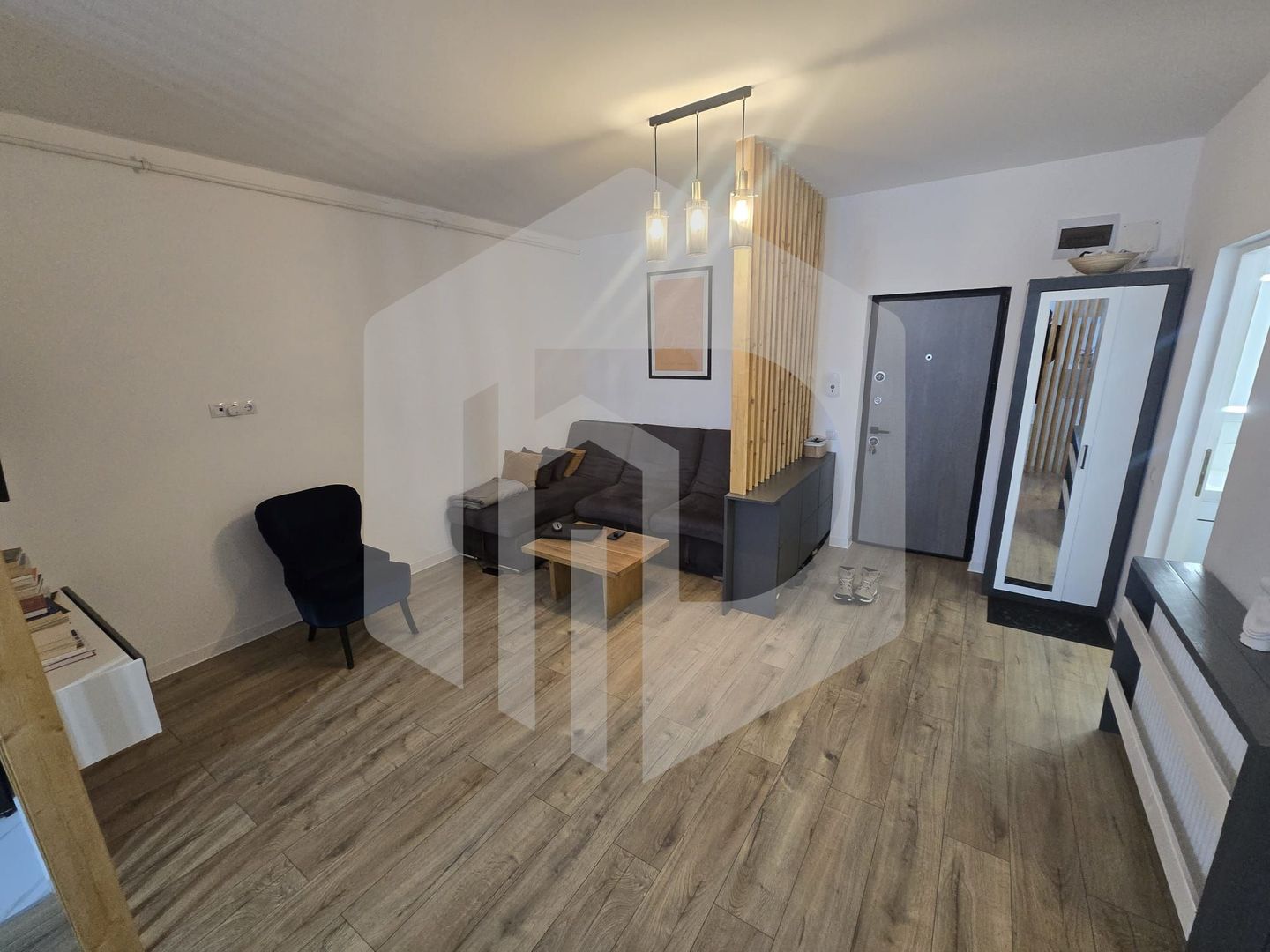 Apartament modern mobilat Garden City - Poză 3
