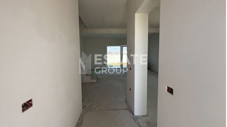 Duplex cu 4 camere in Mosnita Noua la asfalt - Poză 3