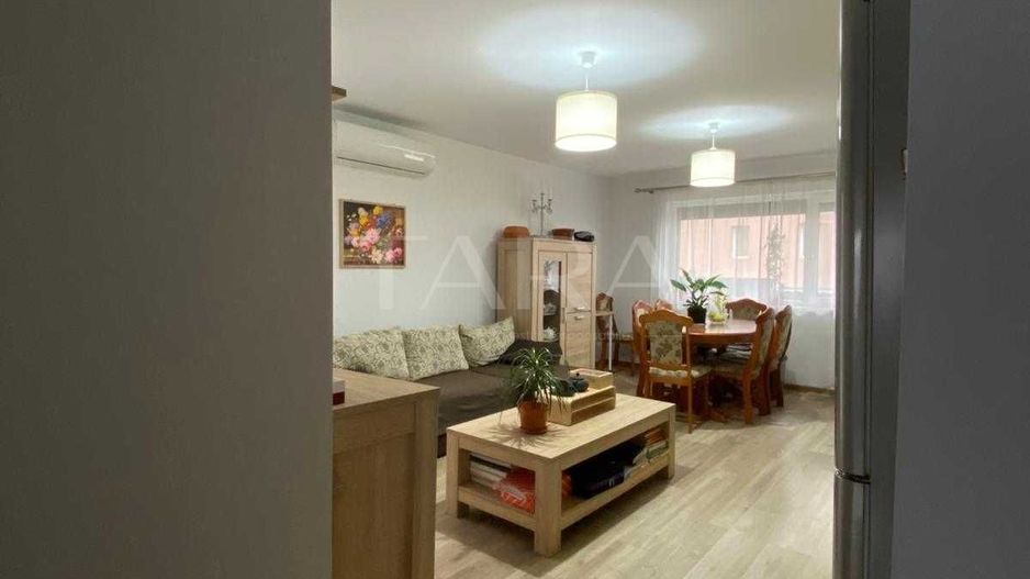 Apartament 3 camere decomandate – grădină proprie, zonă liniștită. - Poză 3