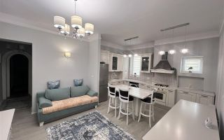 3 camere deosebit amenajat LUX  boxa curte acces auto - Poză 2