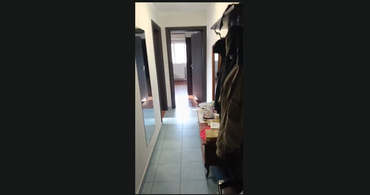 De vanzate - apartament 2 camera ( Mansarda) -zona Centrala - Poză 12