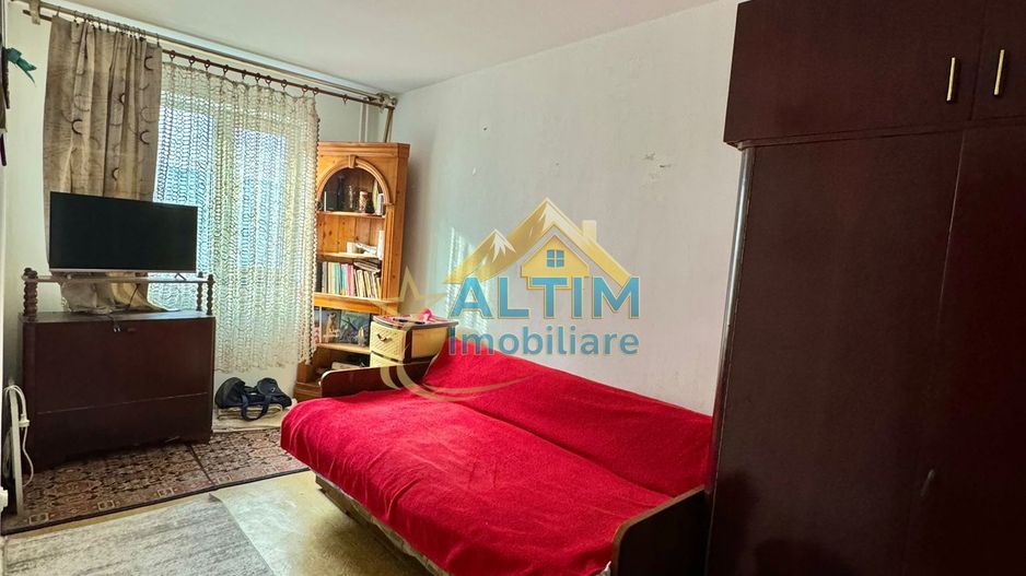 Apartament cu 3 camere, etaj intermediar, cartierul Astra - Poză 4