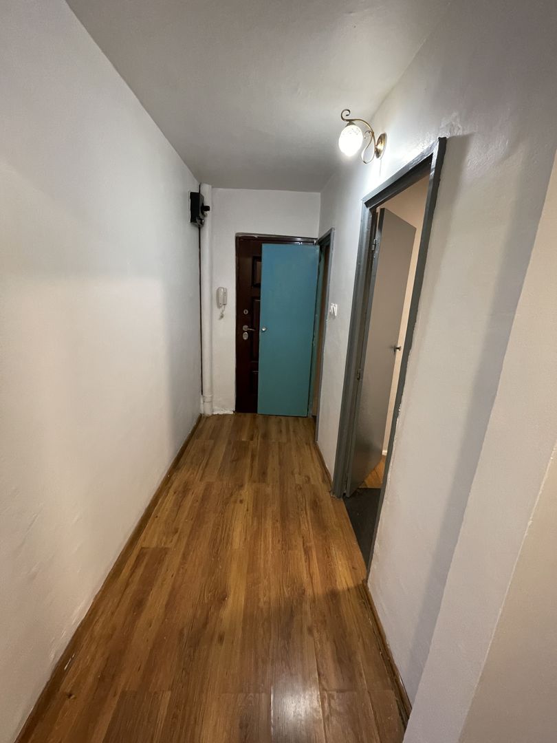 Lipovei | 2 camere | Decomandat | Centrala proprie | Boxa - Poză 2