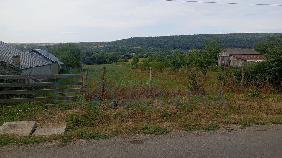 Teren intravilan de vanzare in Dobrovat, Iasi - Poză 1