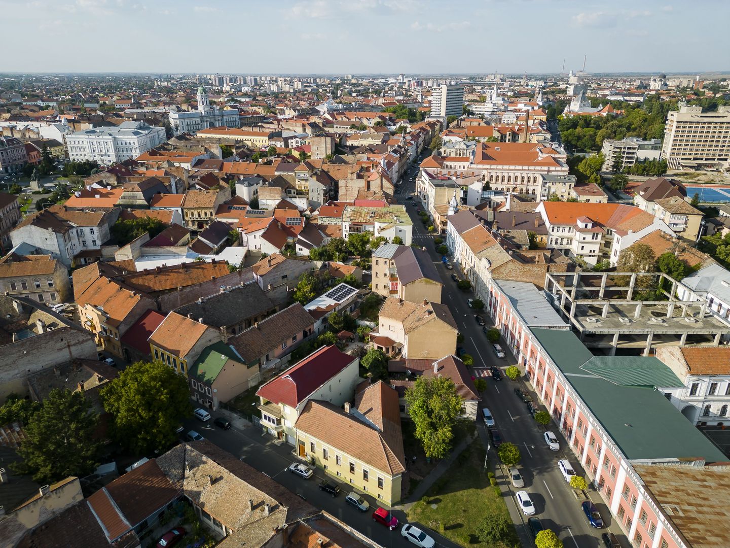 Clădire cu două apartamente zonă centrală - Poză 4