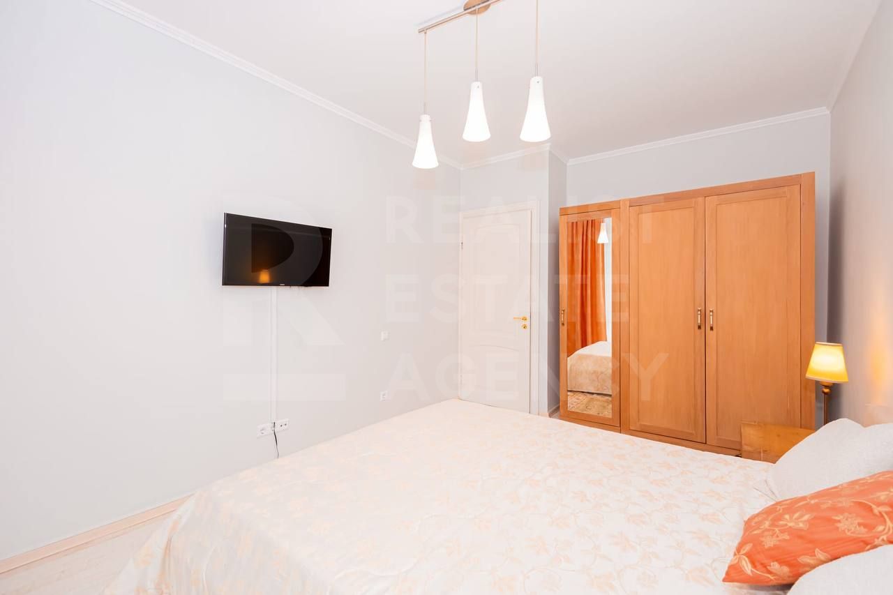 Chirie, apartament, 3 camere, str. Petru Movilă, Centru - Poză 2