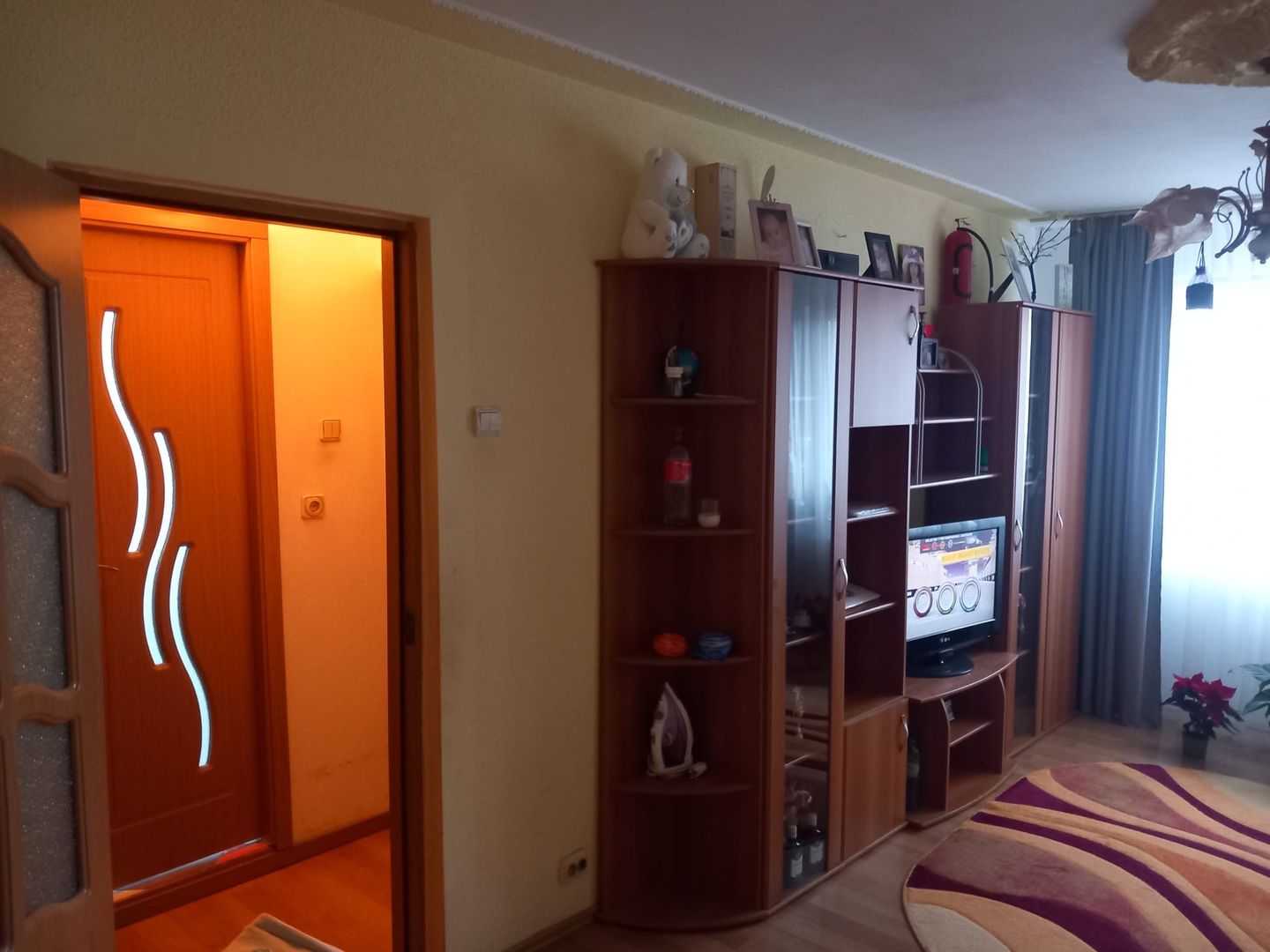 Ap 3 camere cu boxă și loc parcare mobilat/utilat sector 2 - Poză 2