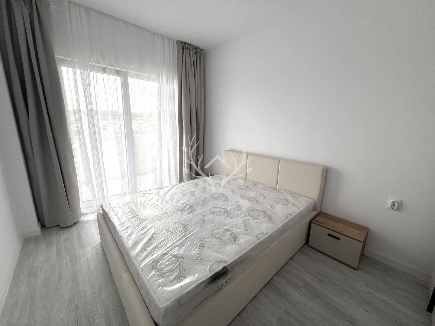 Apartament cu 2 camere, totul nou, parcare subterana – Str. E - Poză 5