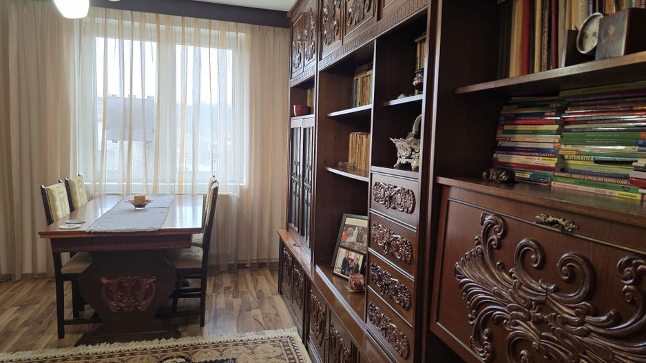 LOC. RACACIUNI,  APARTAMENT 3 CAMERE - Poză 3