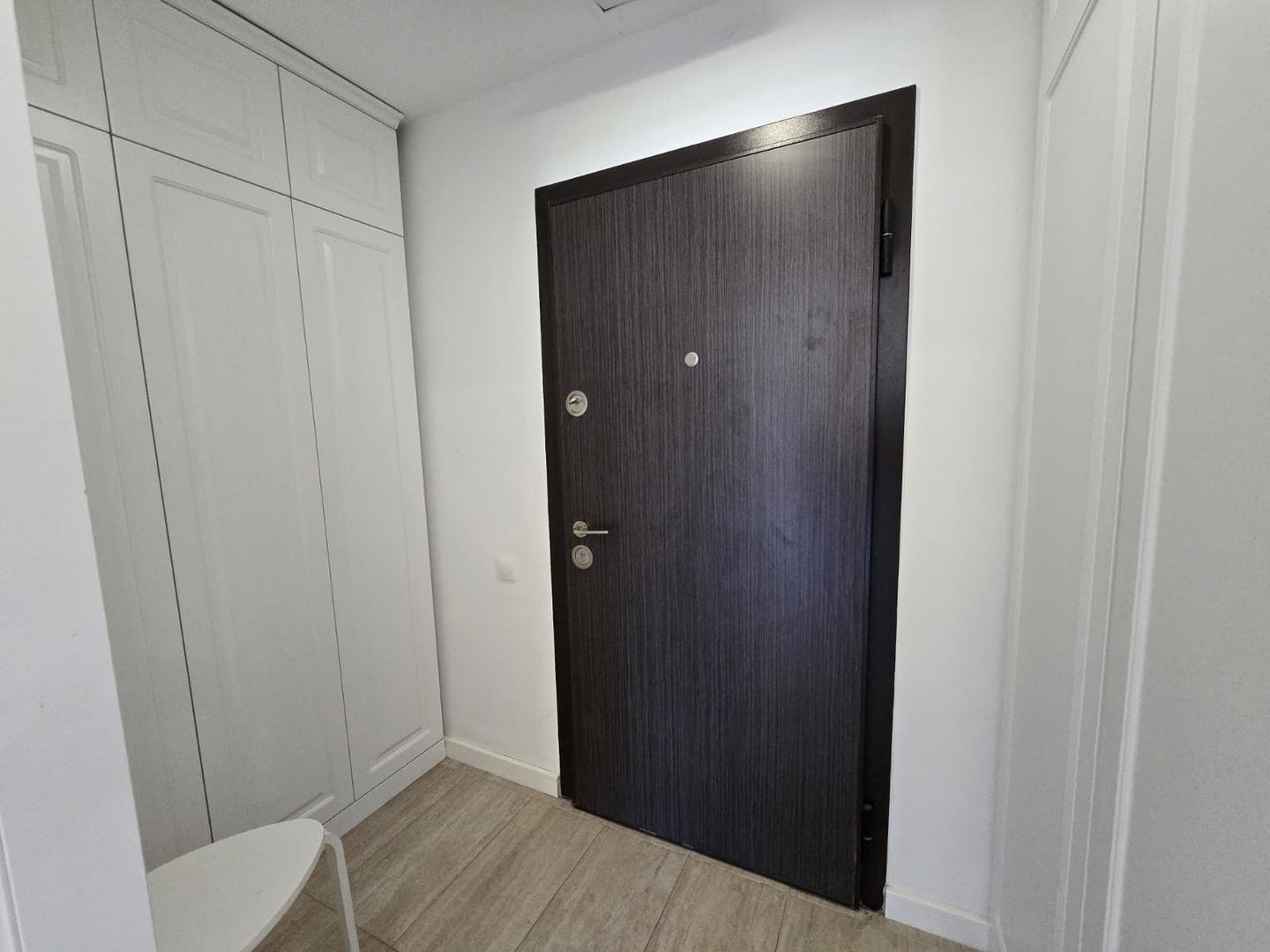 Cosmopolis - Vila N pe Colt cu 2 Dormitoare Mobilata si Utilata - Poză 9