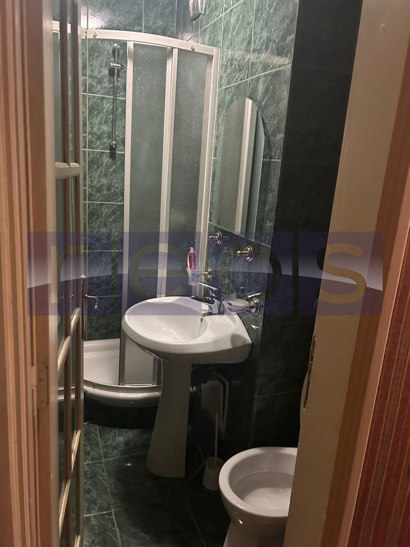 VANZARE 4 CAMERE  DECOMANDAT UNIRII -FFANTANI - Poză 13