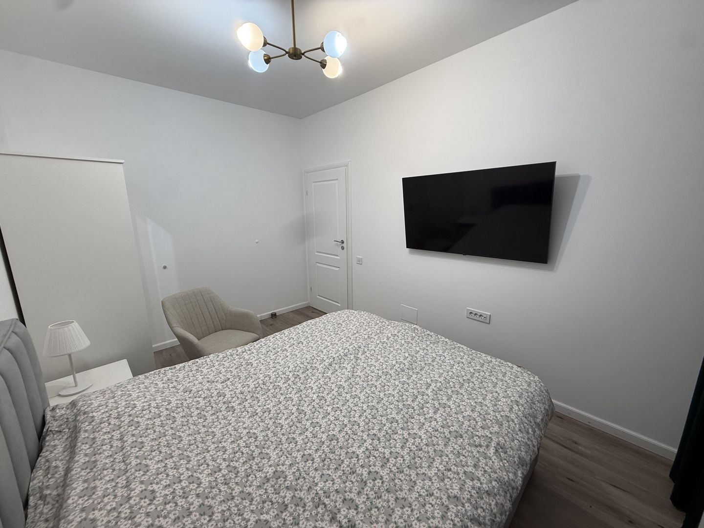 Apartament 2 Camere Exigent Plaza Residence Faza 5 Lujerului + Parcare - Poză 14