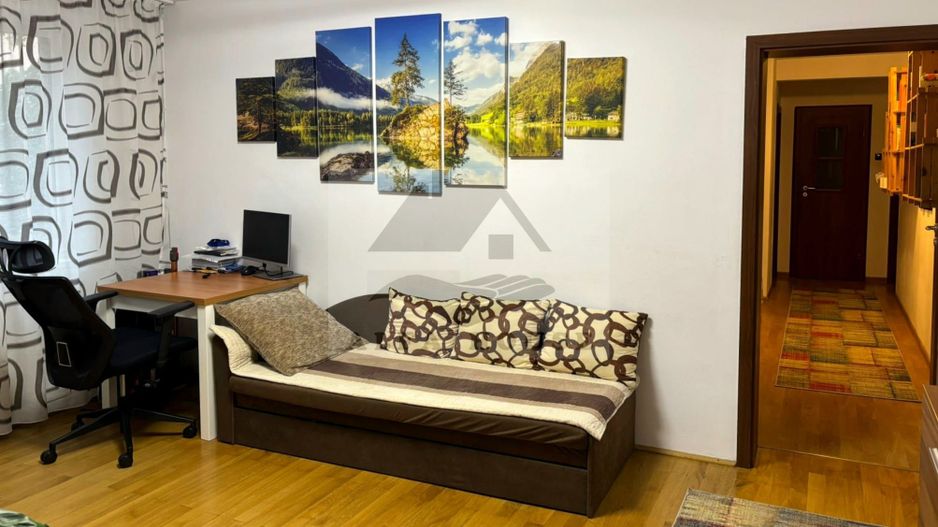 Apartament cu patru camere, zona Centrul Civic - AFI Mall,  74 mp - Poză 2