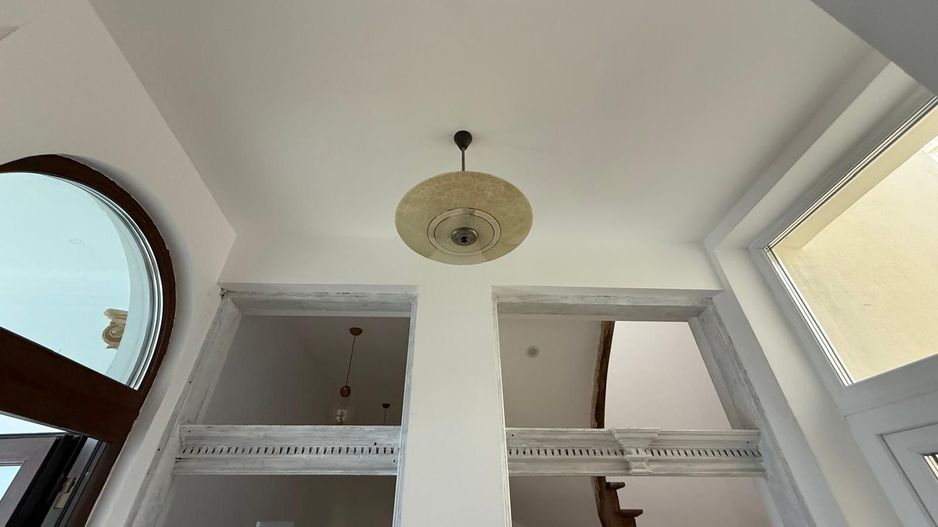 Vilă elegant renovata pentru business de prestigiu - Poză 11