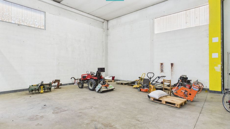 Hală de producție, cu birouri și teren, în Sebiș - Poză 24