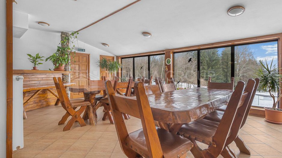 Clădire multifuncțională în Poiana Brașov – oportunitate investițională premium - Poză 2