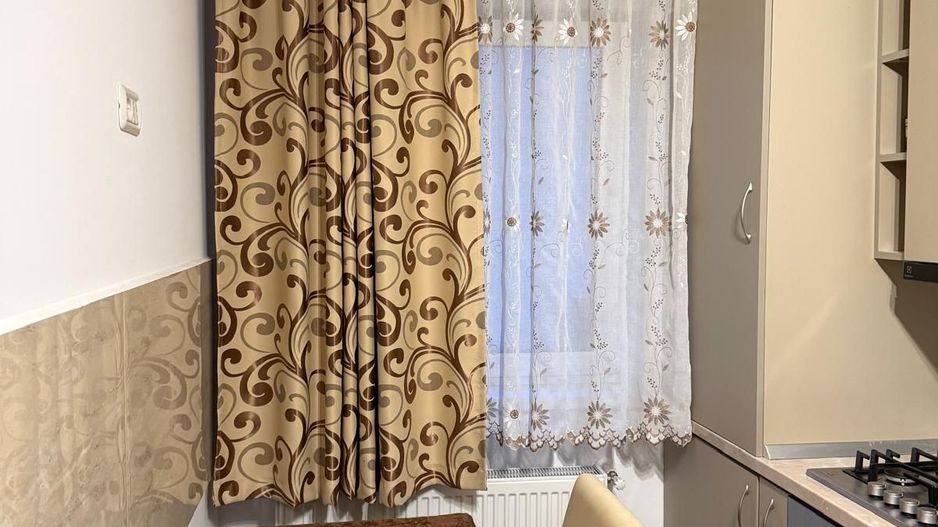 Apartament de inchiriat in cetate - Poză 5