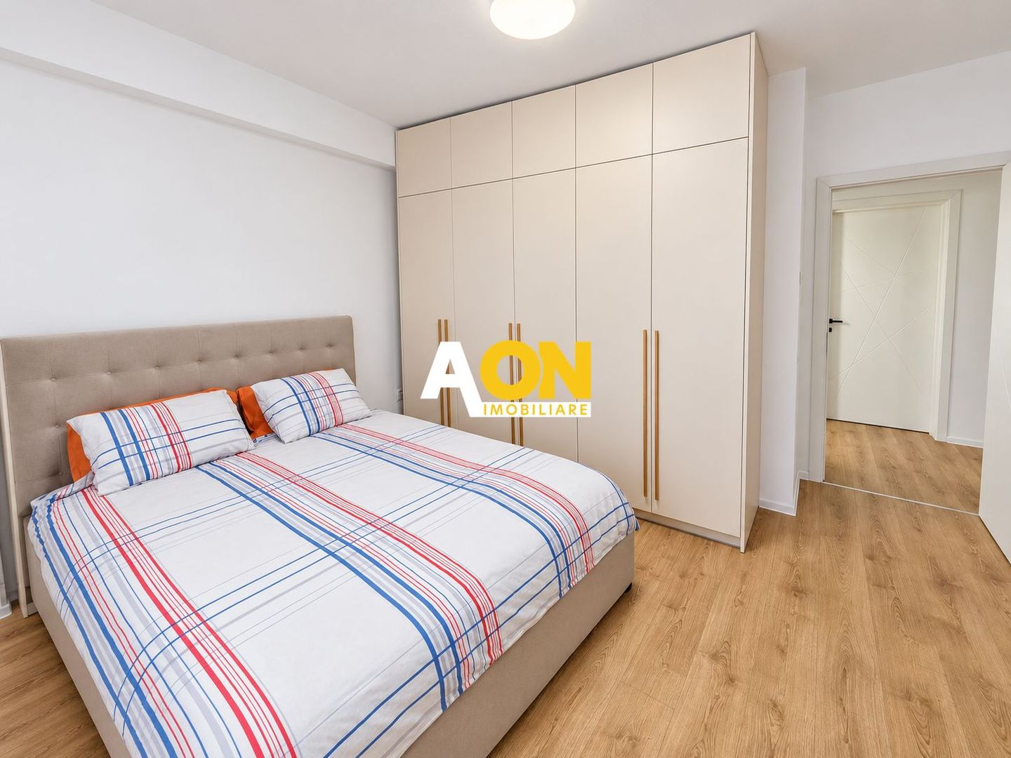 Apartament 3 camere, mobilat, utilat, 68 mp + boxă 10 mp, zona Arex - Poză 9