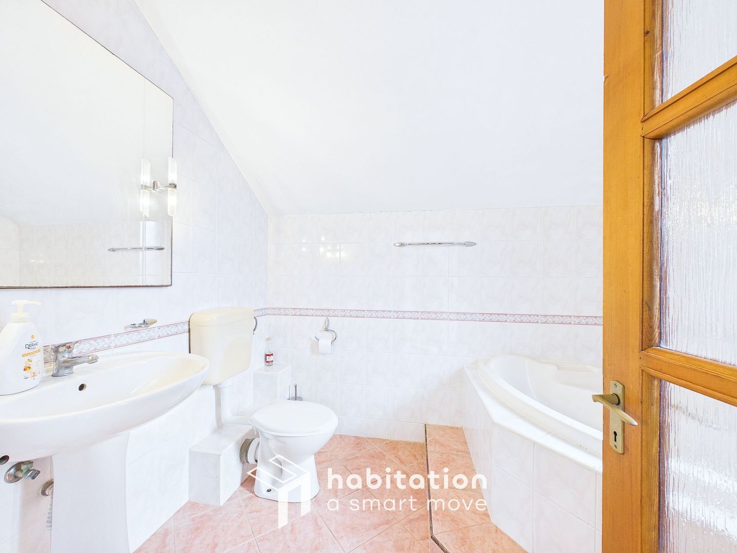 Casă ideală familie sau birou, cu curte și garaj | Braytim - Fratelia - Poză 17