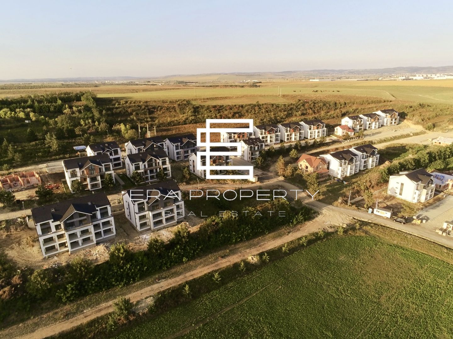 Apartament 2 camere LA CHEIE zona Aeroport Sibiu - Poză 11