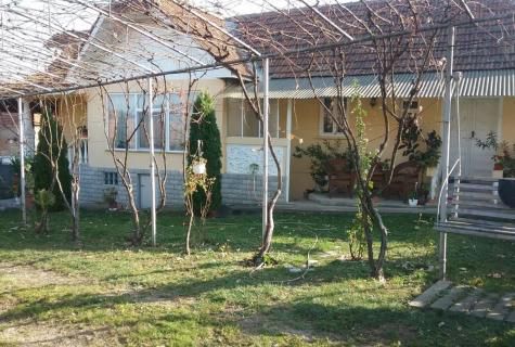 casa si teren Borumlaca judet Bihor - Poză 1