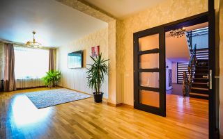 Somptuozitate in stil modern, 2 garaje, 3 terase, totul pe 1.000 mp teren - Poză 8