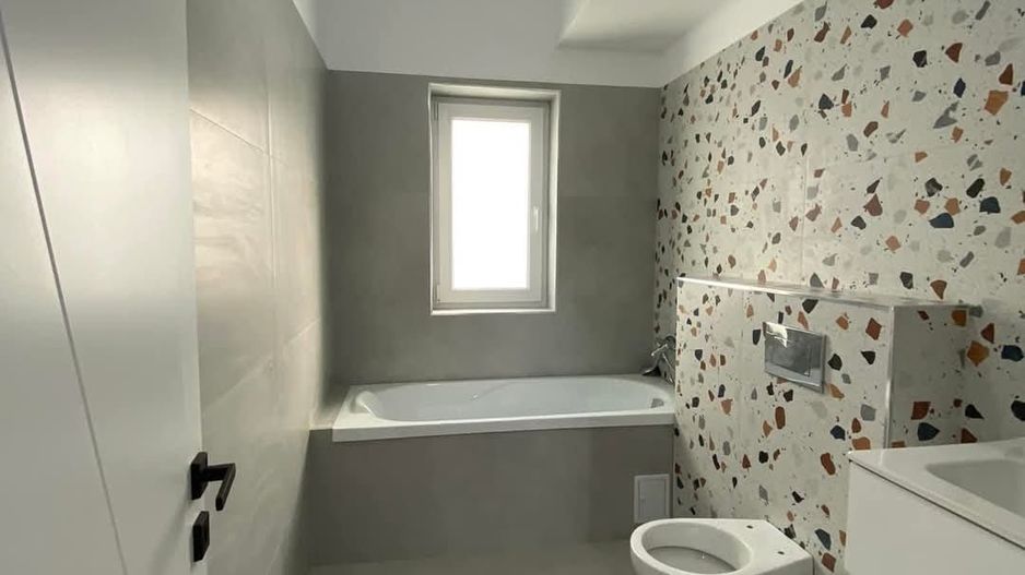 SPATIOS 2cam Oltenitei intrare Popesti 66mp-86900 Euro - Poză 1