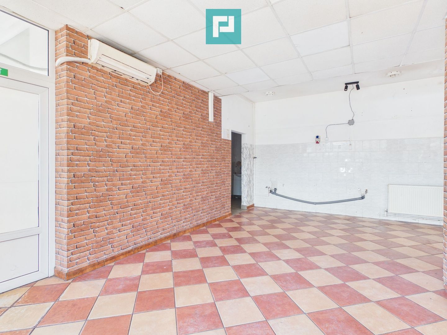 Spațiu comercial de inchiriat – Piața București - Poză 4