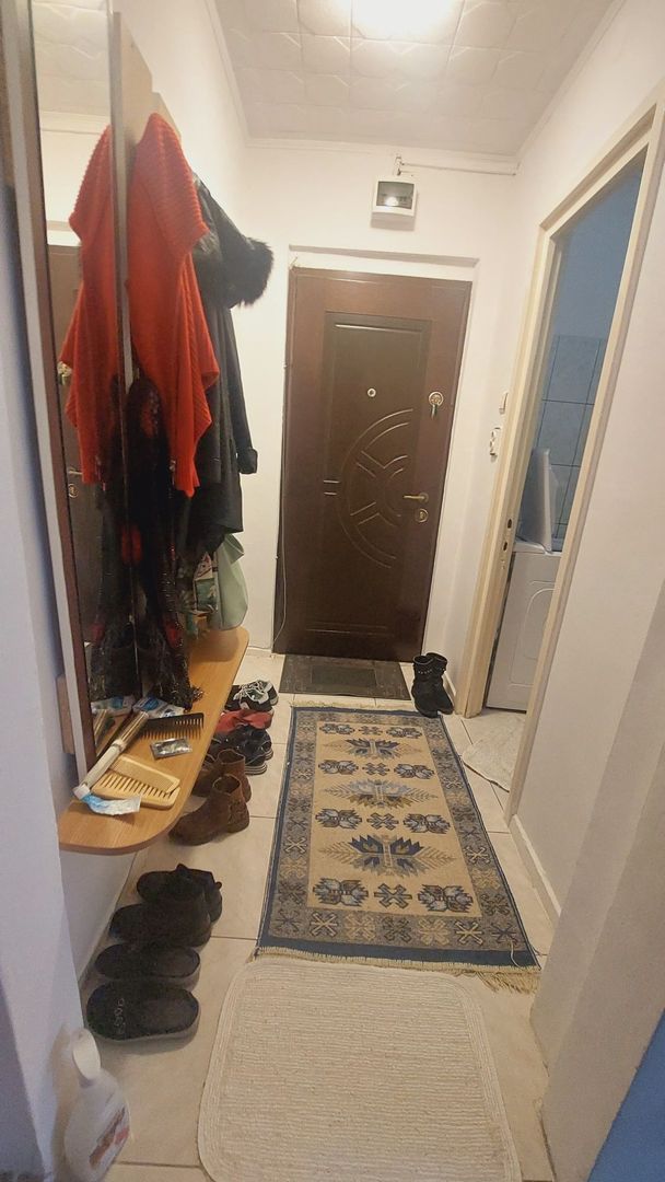 Vânzare-Schimb apartament 2 camere str. Jiului Micro 14 - Poză 5