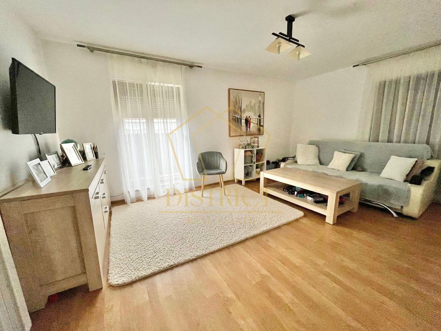 Duplex cu 4 camere si 2 bai complet mobilat si utilat in Giroc langa Zone 2. - Poză 2