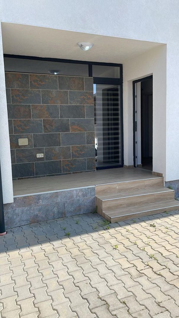 1/2 Duplex | Calea Urseni-Ciarda | Asfalt | 4 dormitoare | 3 bai - Poză 1