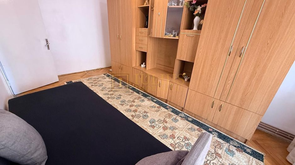 3 camere, situat in Complexul Studentesc, studenti, centrala proprie. - Poză 9