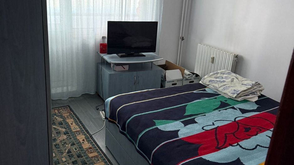 Apartament 3 camere Decomandat Rovine etaj 2/4 - Poză 5