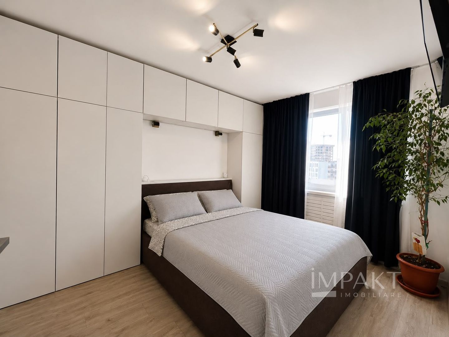 Apartament 3 camere in zona Taietura Turcului - Poză 4