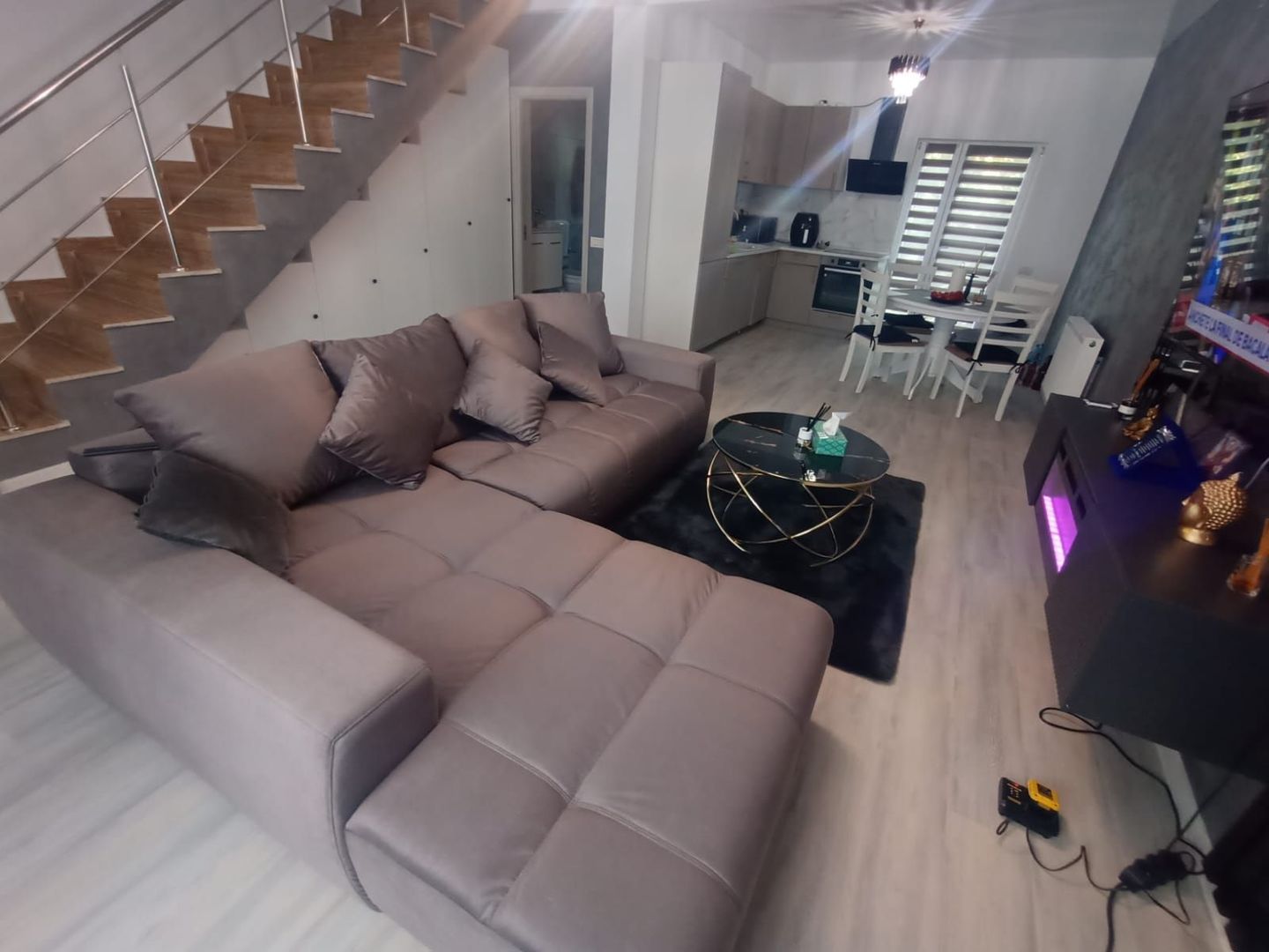 Ag. Eu. vinde Casa P+1  3 camere  in Mamaia Nord - Hanul cu Peste - Poză 5