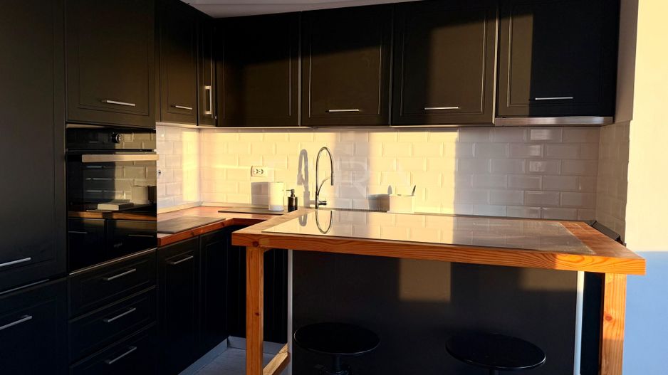 Apartament modern cu birou și panoramă deschisă – zona BMW. - Poză 2