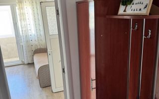 Inchiriez apartament 3 camere podu ros - Poză 2