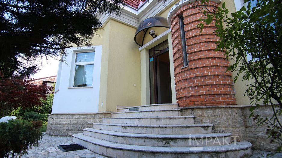 Casa individuala situata la 2 minute de Parcul Engels ! - Poză 5