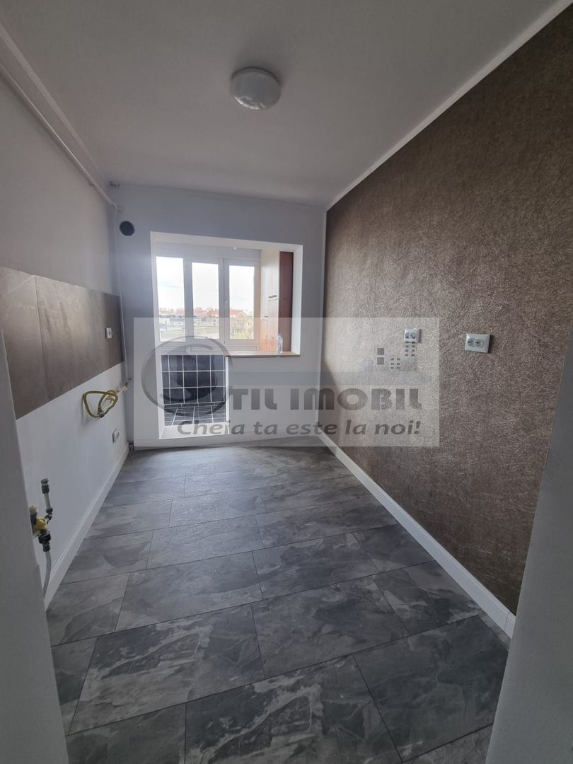 Apartament 2 Camere – Etaj Intermediar – Podu Roș / Piața Nicolina - Poză 2