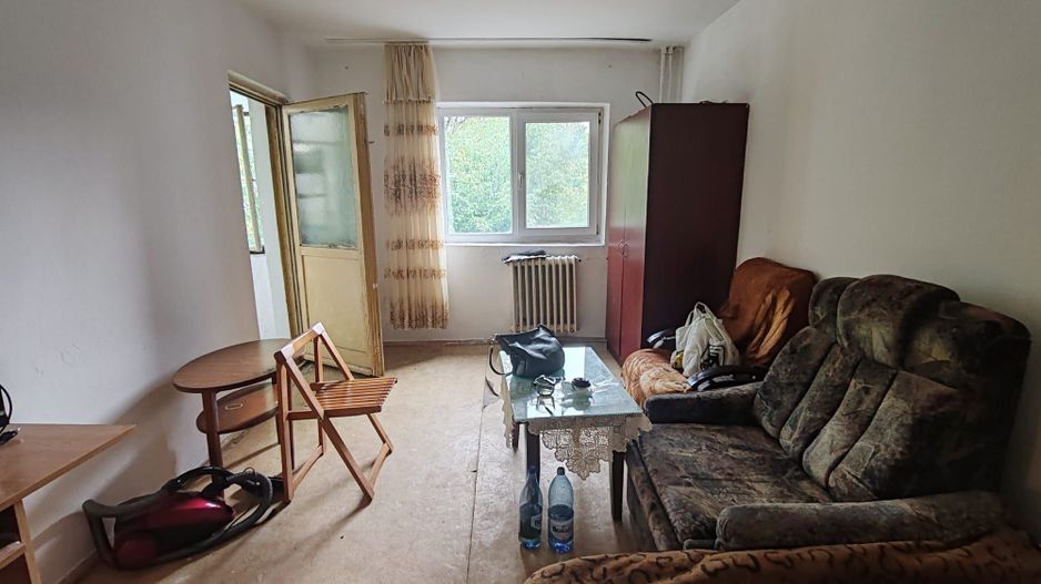 Apartament 2 camere Dec 47 mp Podul de Fier 99000 euro - Poză 1