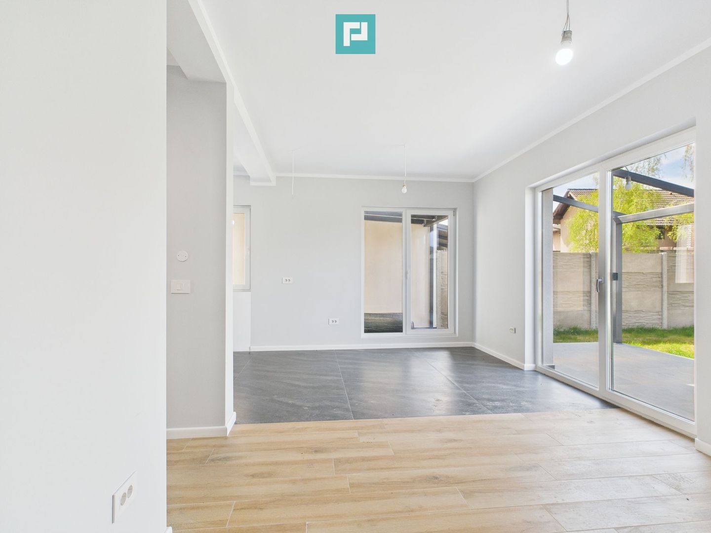 Casă Nouă si Modernă în  Remetea Mare - Poză 11