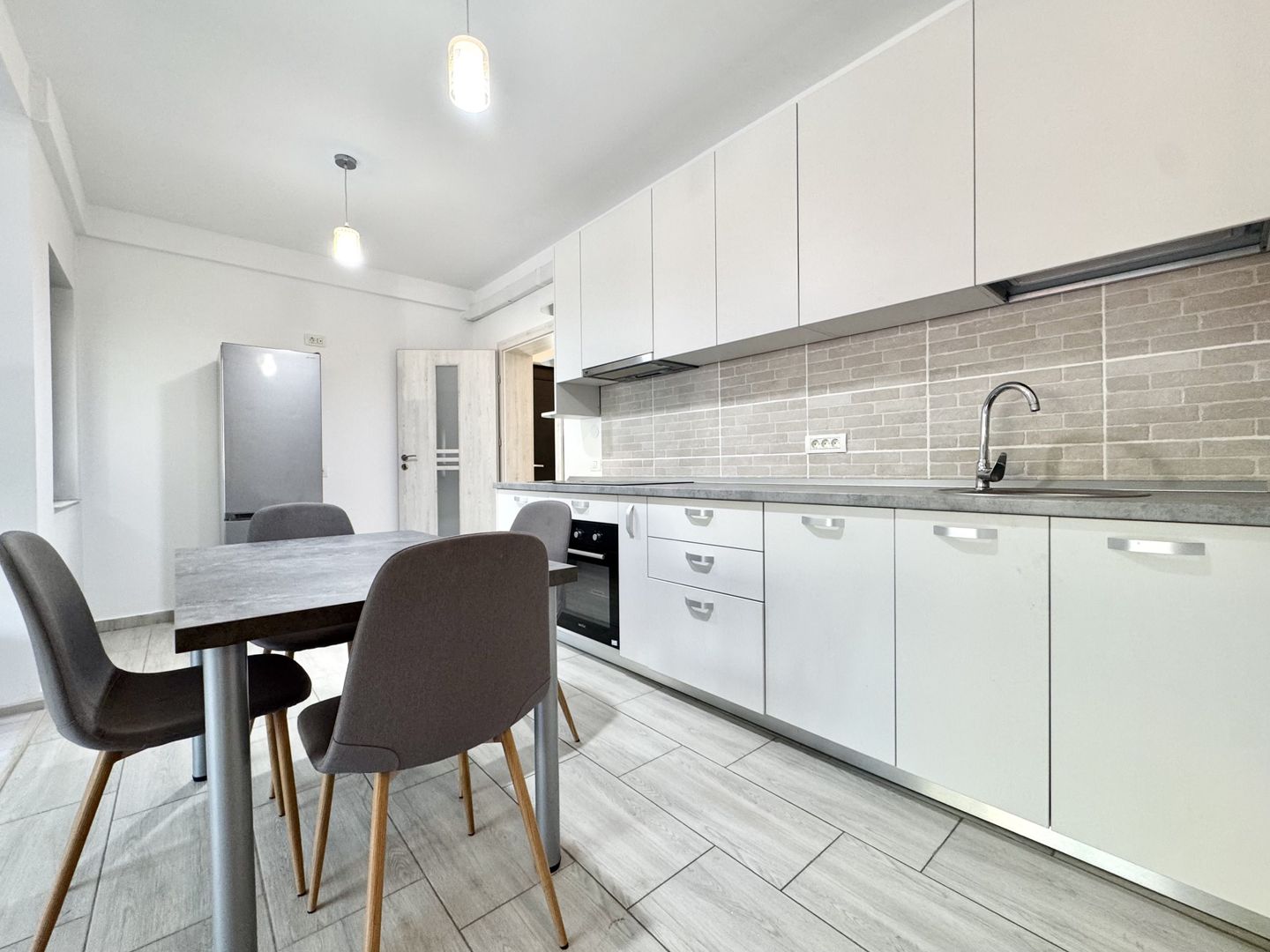 Confort și liniște: 3 camere cu curte – Lipovei - Poză 8