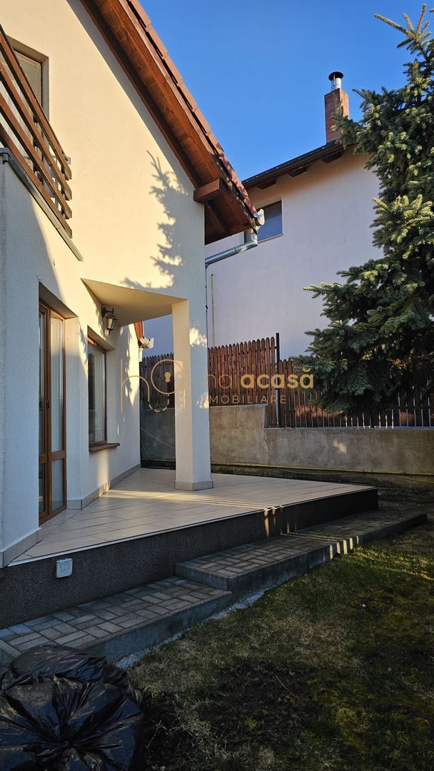 Casă / Vilă cu 8 camere de vânzare în Manastur, Cluj-Napoca - Poză 28