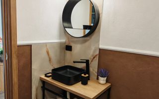 Corp de casa,str Carpatilor intrare in Racadau,P+E,4 camere,gradina. - Poză 38