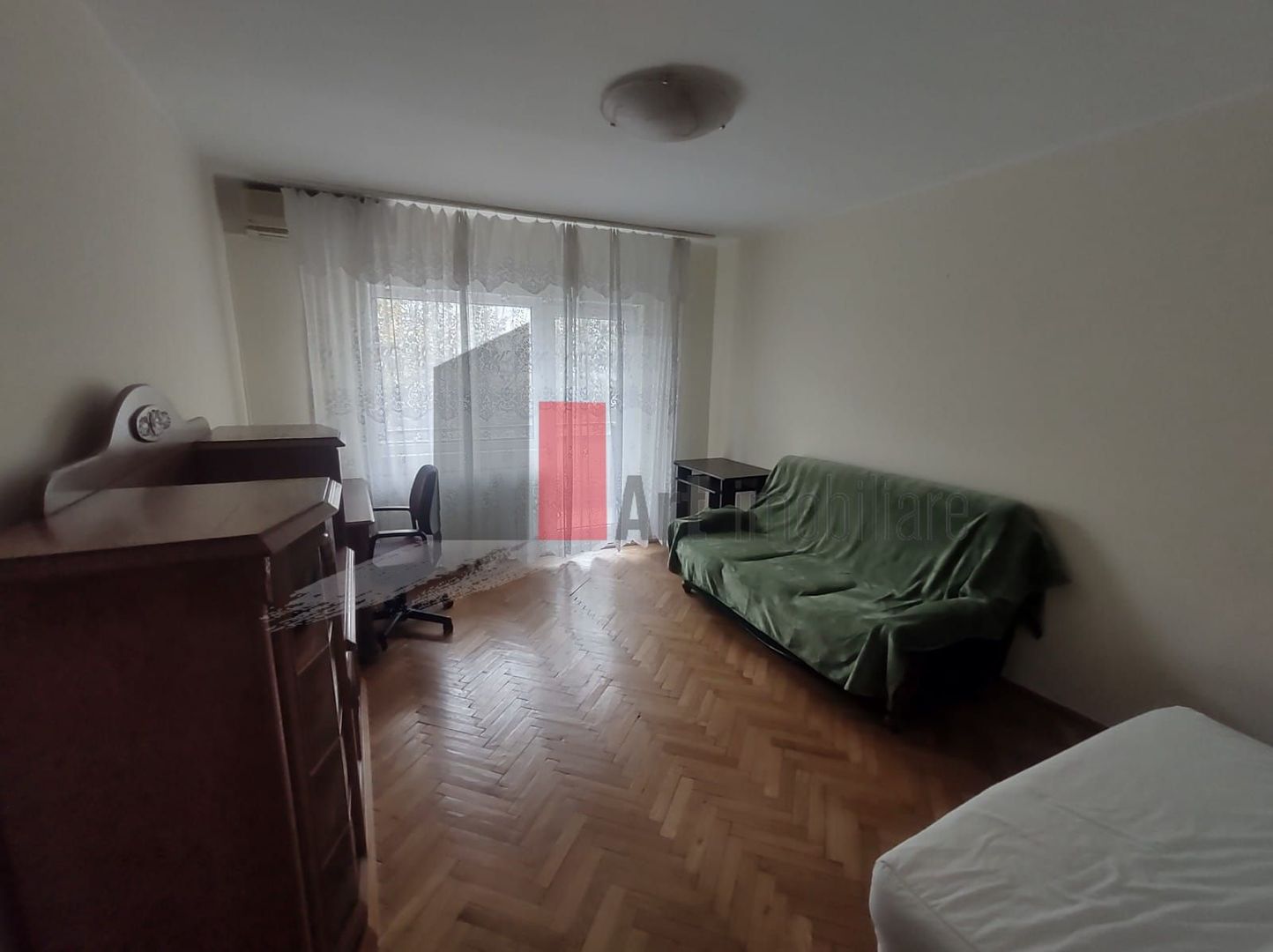 Închiriere 2 camere Calea Văcărești - Poză 3