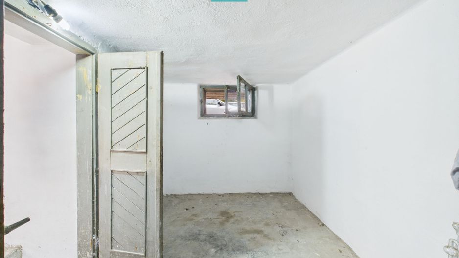 Casă cu 4 camere, în localitatea Gurahonț, Arad - Poză 13