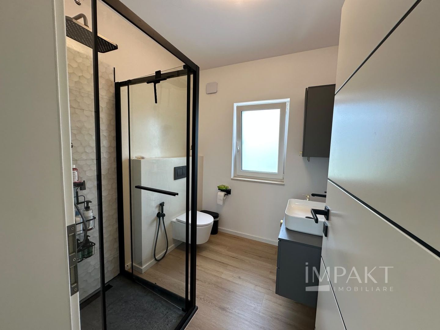 Duplex superb la vanzare, finisat, mobilat, utilat, situat in Chinteni - Poză 16
